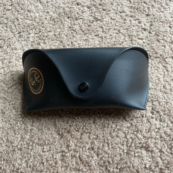 Ray-Ban 4216 Sunglasses New With Case